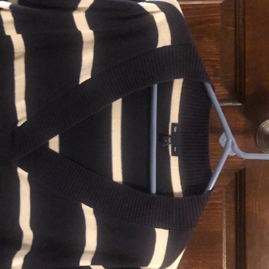 Gap Light Weight Pull Over